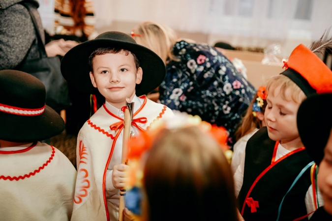 Spotkanie z Mikołajem na sali wiejskiej
