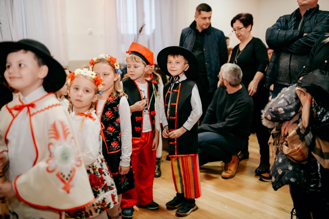 Spotkanie z Mikołajem na sali wiejskiej
