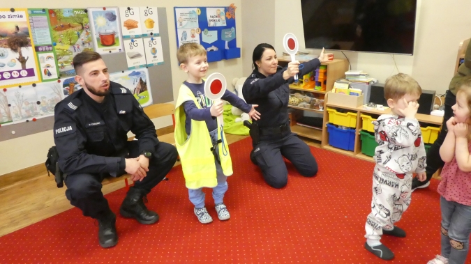 Policjanci w przedszkolu