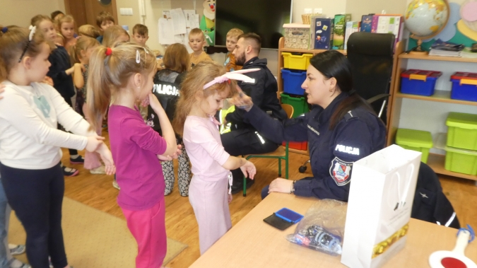 Policjanci w przedszkolu