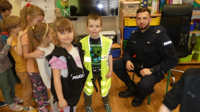 Policjanci w przedszkolu