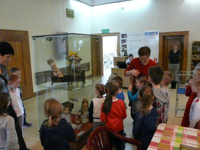 W Muzeum Lalek