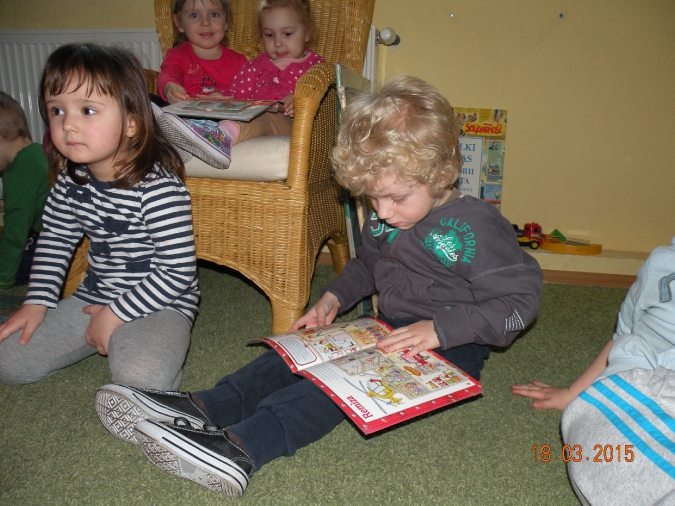 Poranek w bibliotece