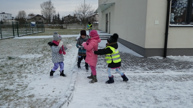 Zabawy na śnieżki