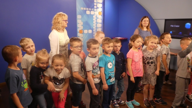W TV PROART