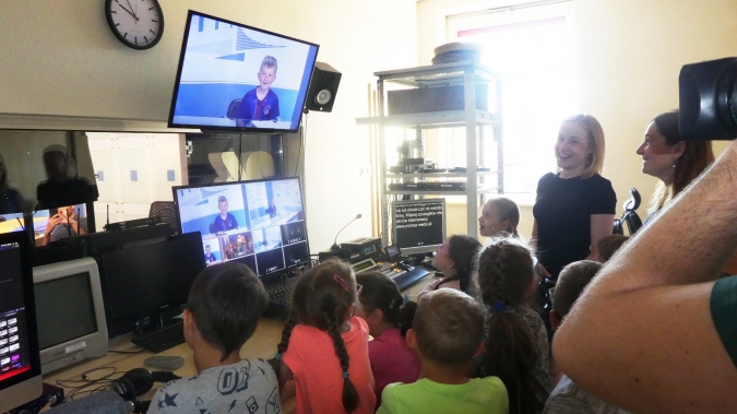 W TV PROART